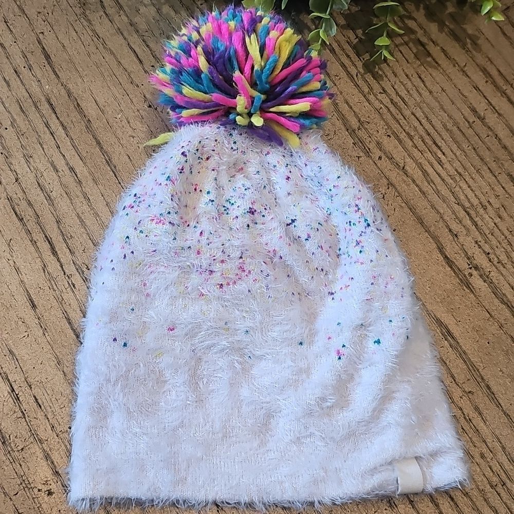 Confetti pom pom beanie